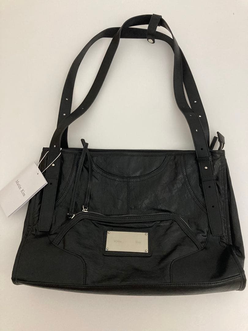Matin Kim ブラックショルダーバッグ 合成皮革