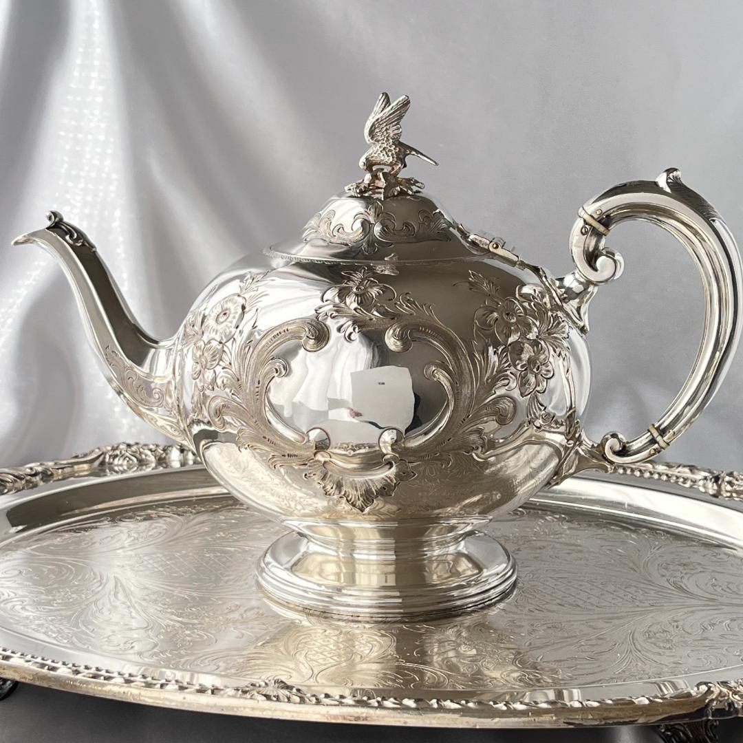 【Martin, Hall 】 イーグルのティーポット【シルバープレート】華麗！
