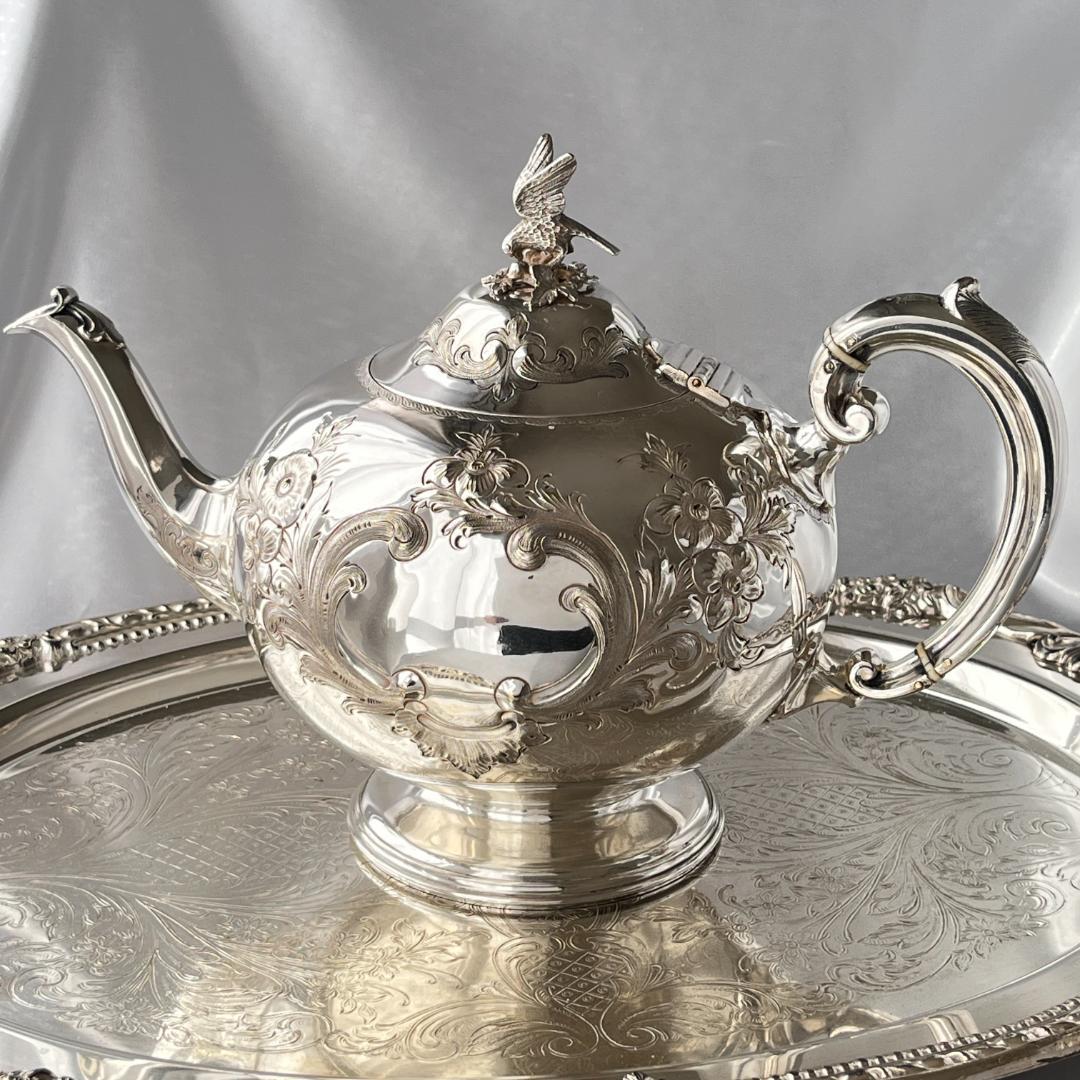 【Martin, Hall 】 イーグルのティーポット【シルバープレート】華麗！