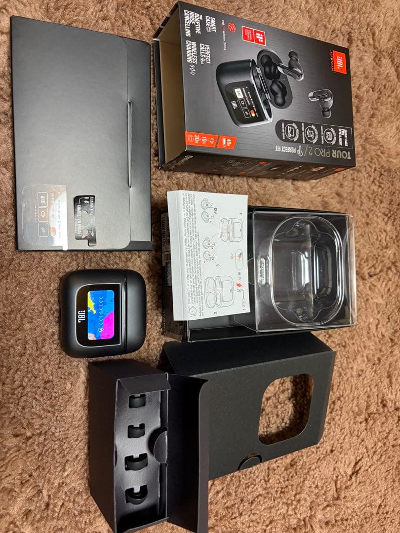 JBL TOUR PRO 2 保護ケース付き