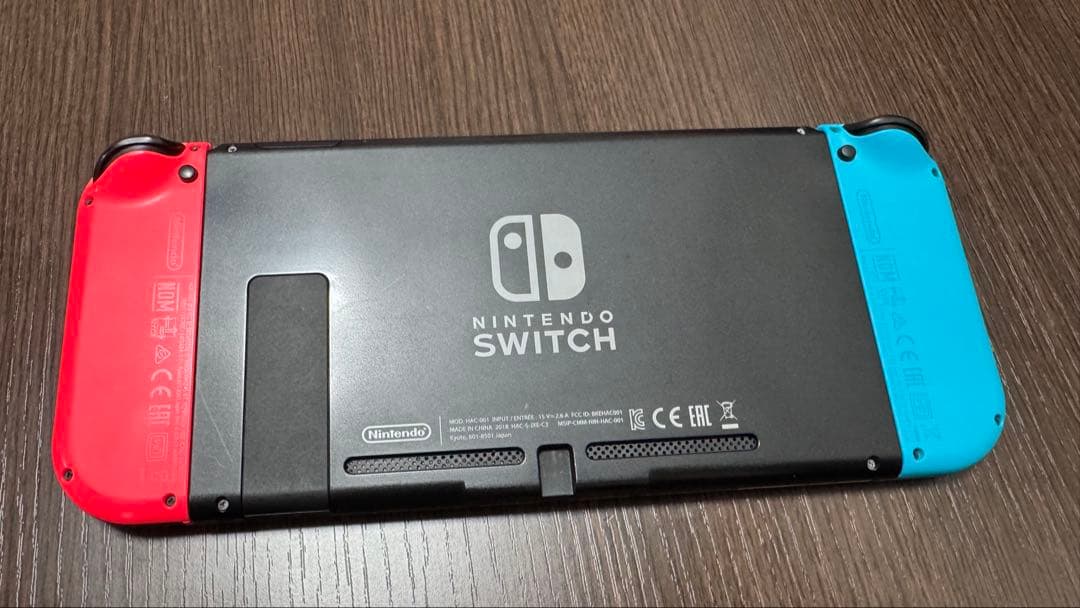 【初期化済】Nintendo Switch本体とJoy-Con2本のみ