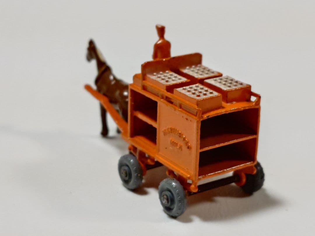 ミニカー MATCHBOX No.7 Horse Drawn Milk Float