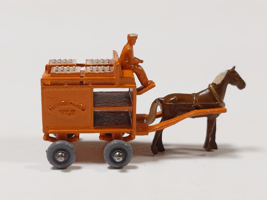 ミニカー MATCHBOX No.7 Horse Drawn Milk Float