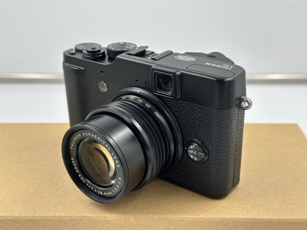 【美品】FUJIFILM X10 デジタルカメラ ＋おまけ