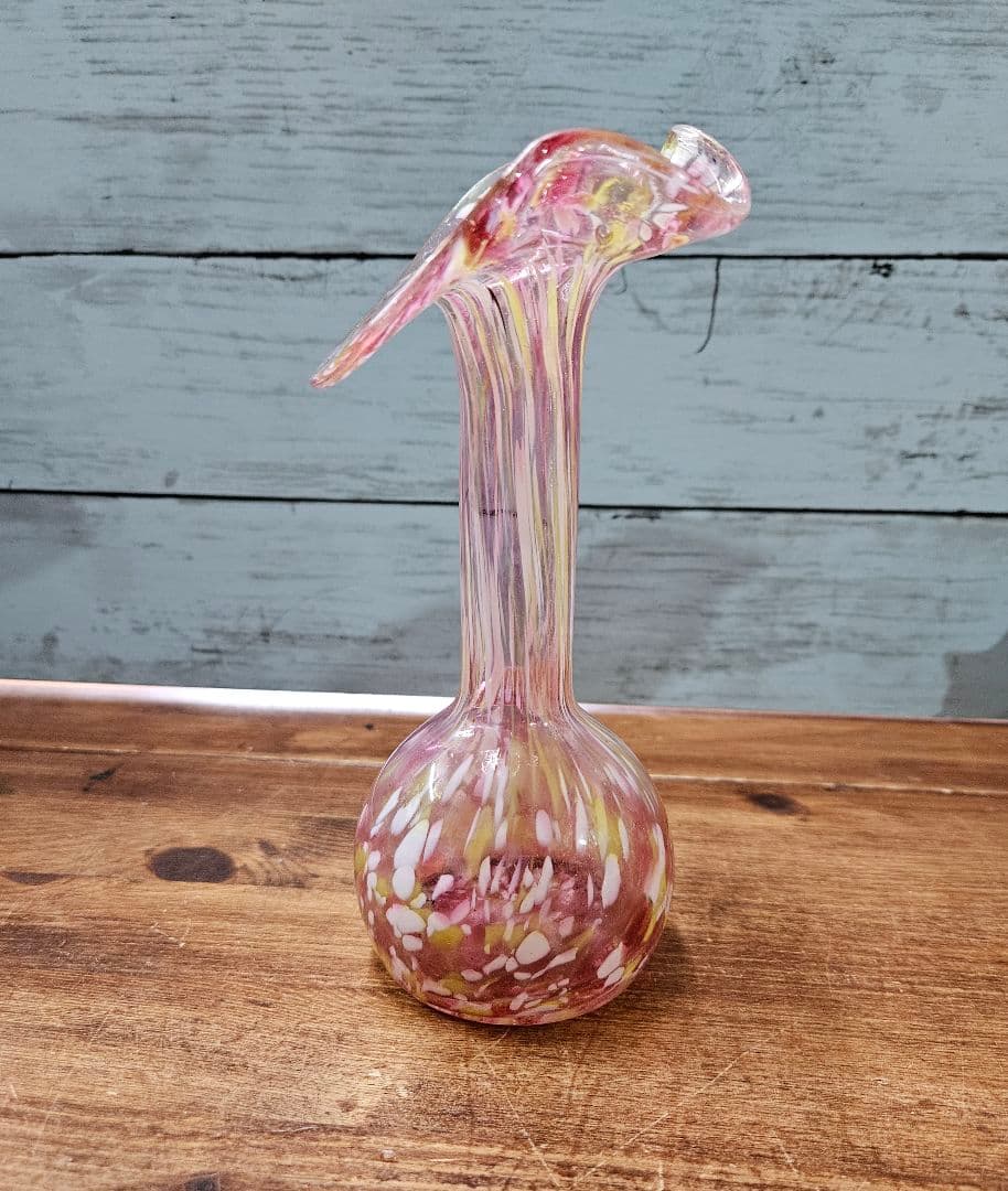 フランスアンティーク オパリンガラス クリシー フリル 花瓶 花器 一輪挿し