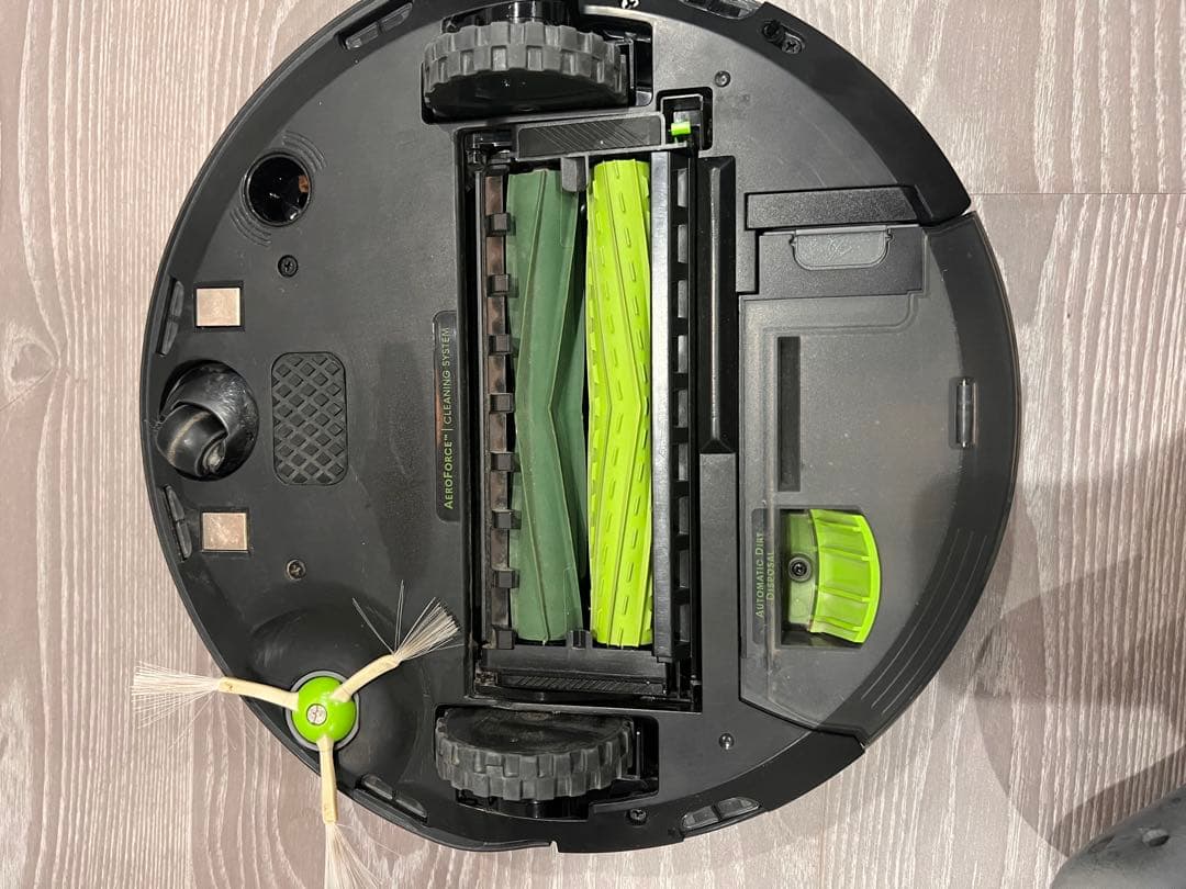 iRobot ルンバ j7+ ゴミ収集ドック付 Wi-Fi対応 クリーンベース