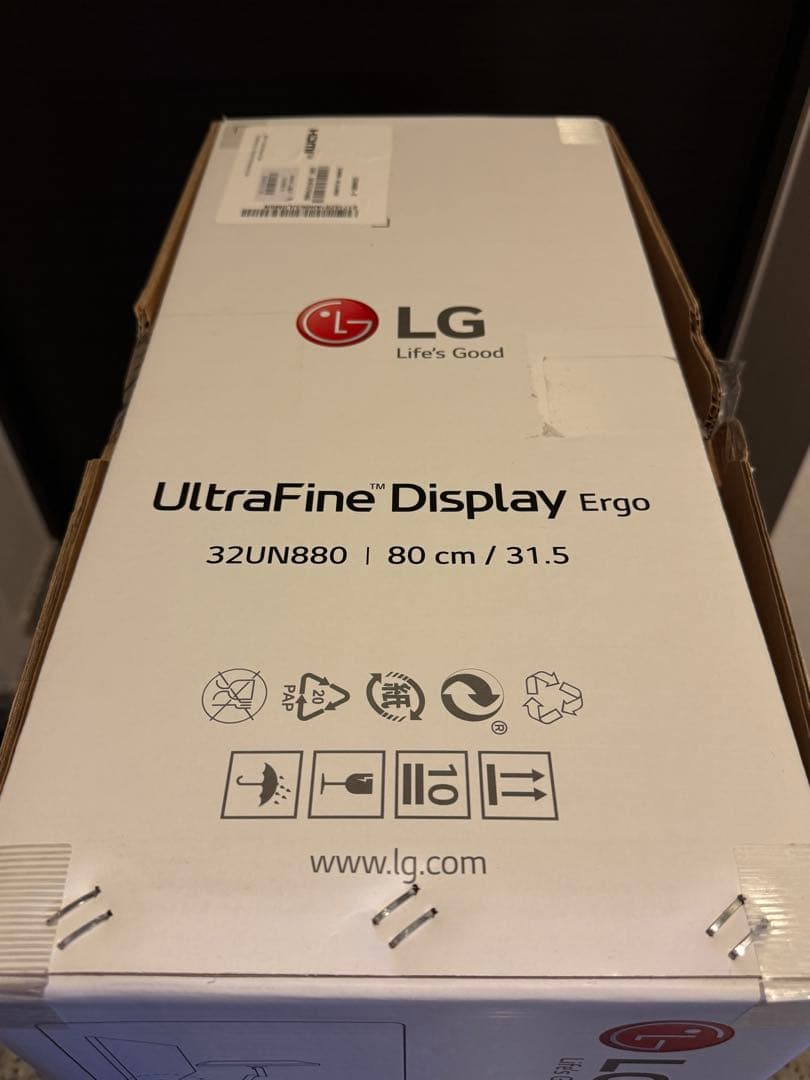 LG UltraFine 32UN880 31.5インチ 4K モニター
