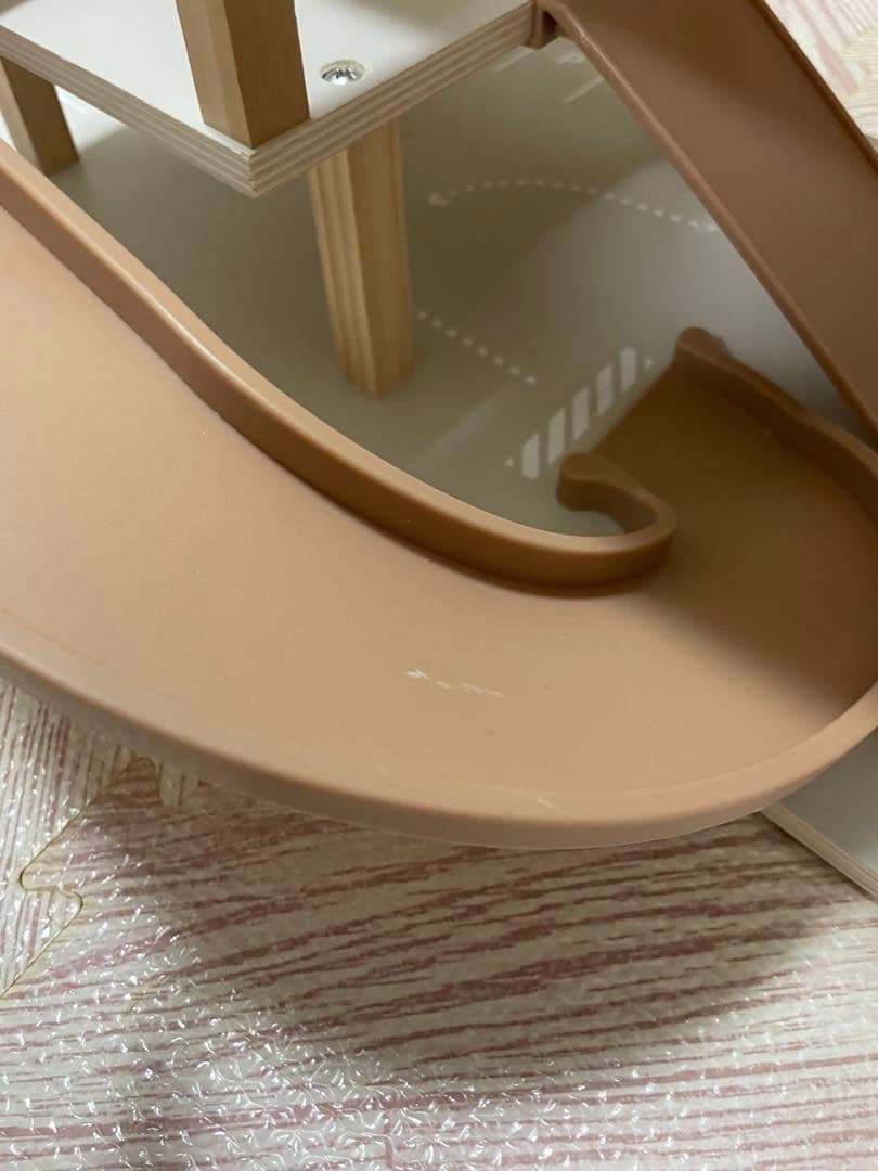 スリーズ　立体駐車場　エレベーター