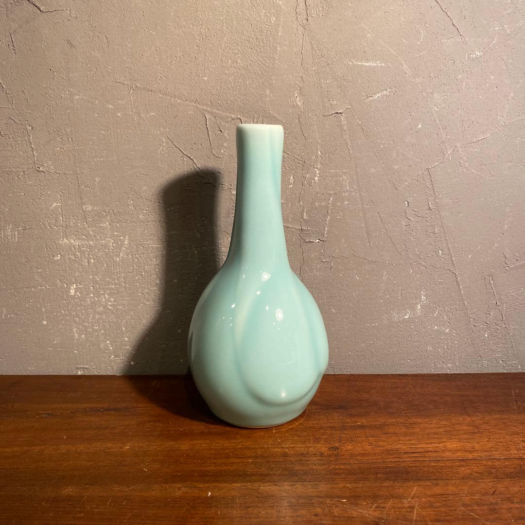 小笠原長春作 青磁花瓶 伊万里焼 鍋島 在銘 花入 共箱 骨董品 稀少