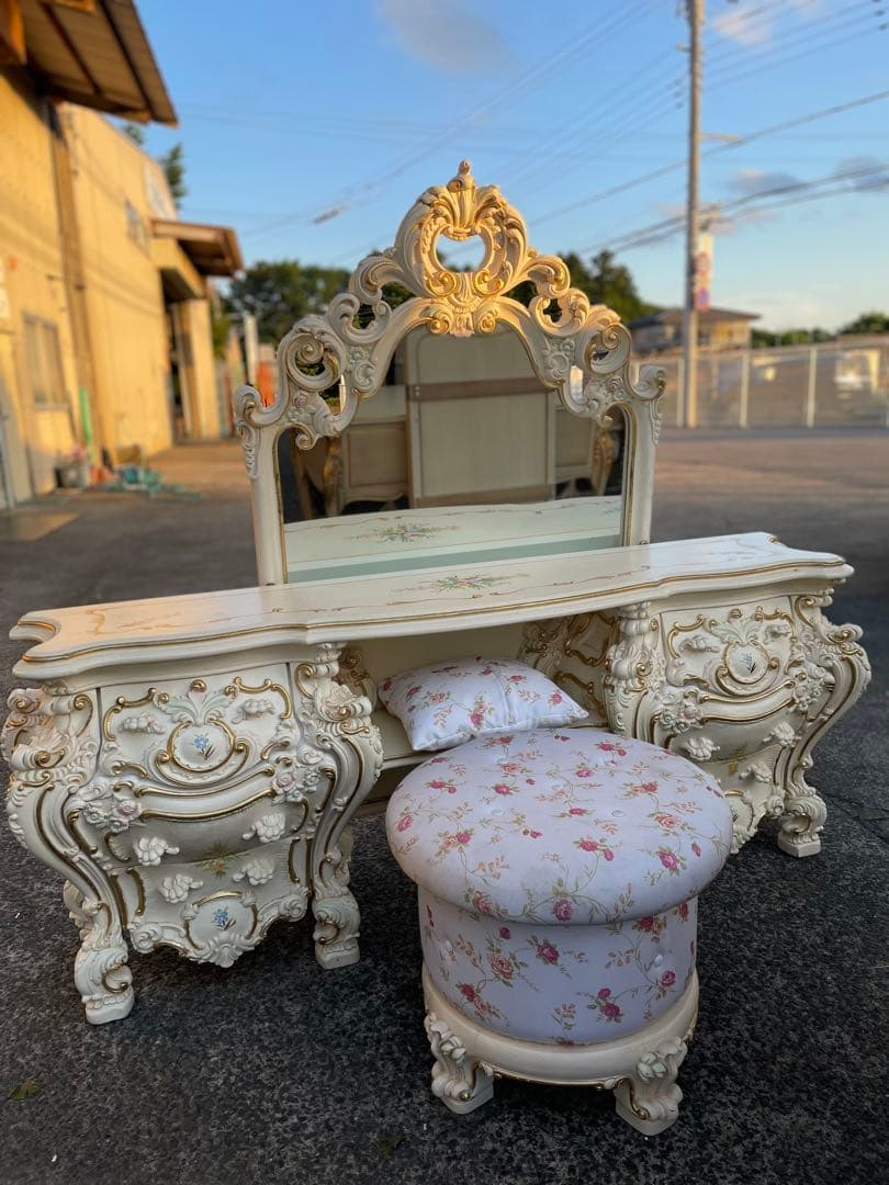 ワ*コ様 プリンセス家具　西洋風　アンティーク家具　ゴージャス家具　ドレッサーミ