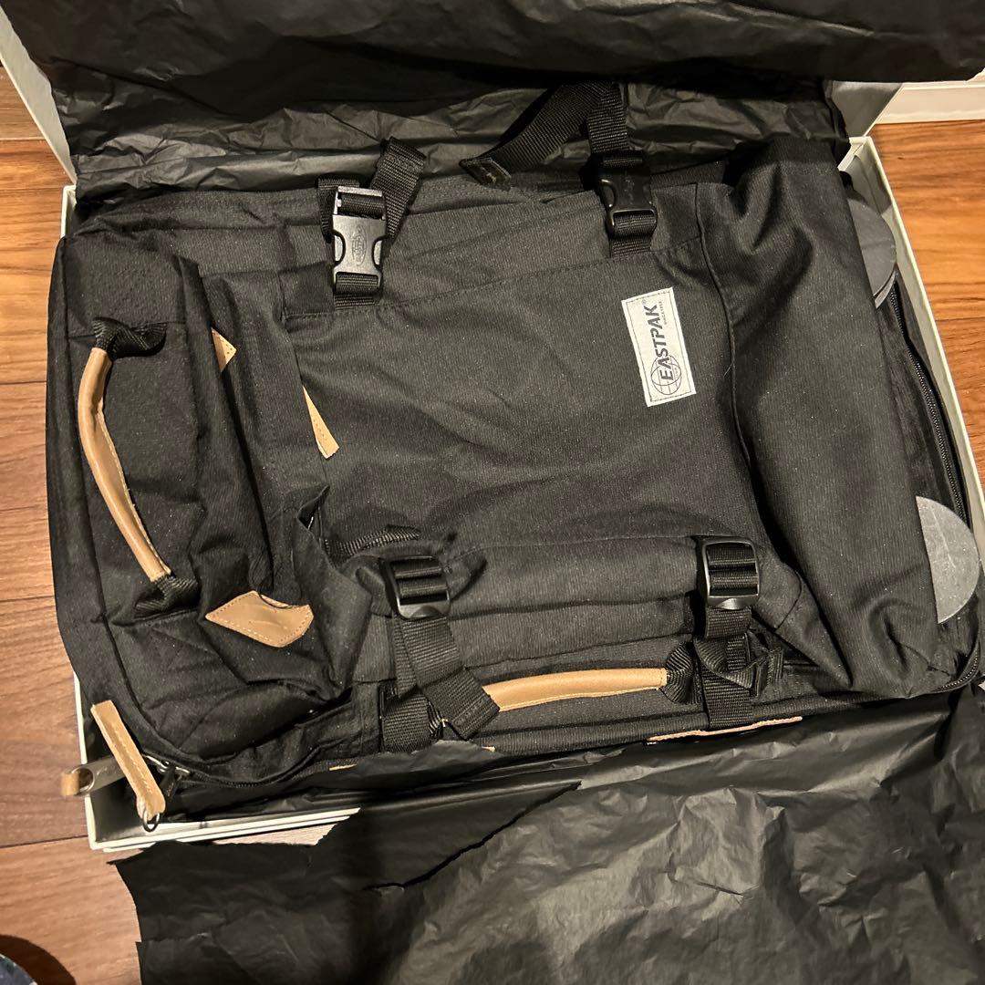 ☆ EASTPAK 　TRANVERZ トリムウィールドキャンバススーツケース