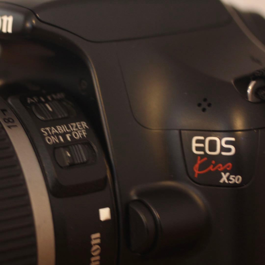 【美品】Canon EOS kiss X50デジタル一眼レフカメラレンズ付