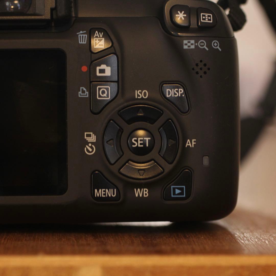 【美品】Canon EOS kiss X50デジタル一眼レフカメラレンズ付