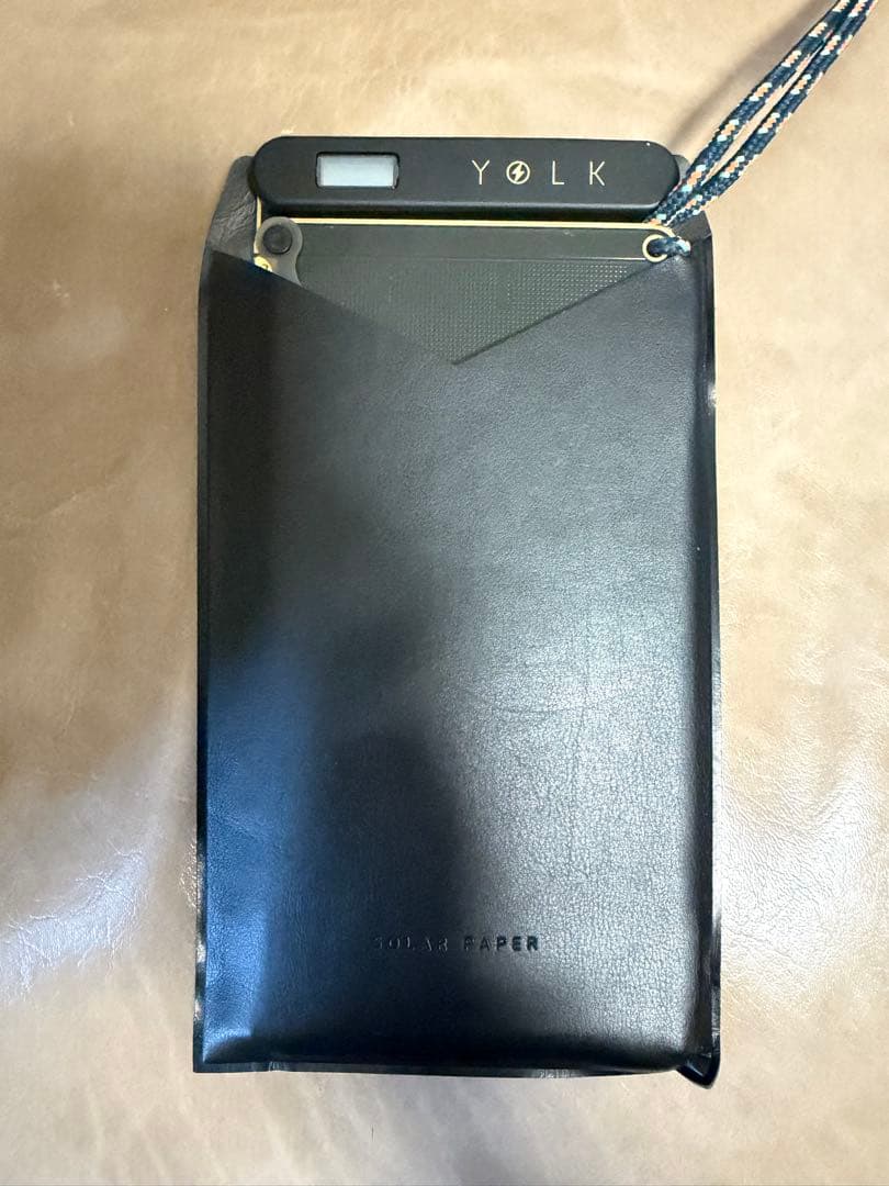 YOLK Solar Paper ポータブルソーラーチャージャー