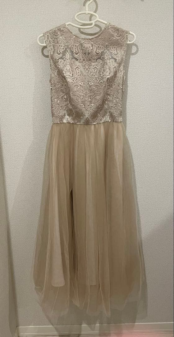 AIMER エメ オーナメント刺繍レースドレス ピンクベージュMサイズ