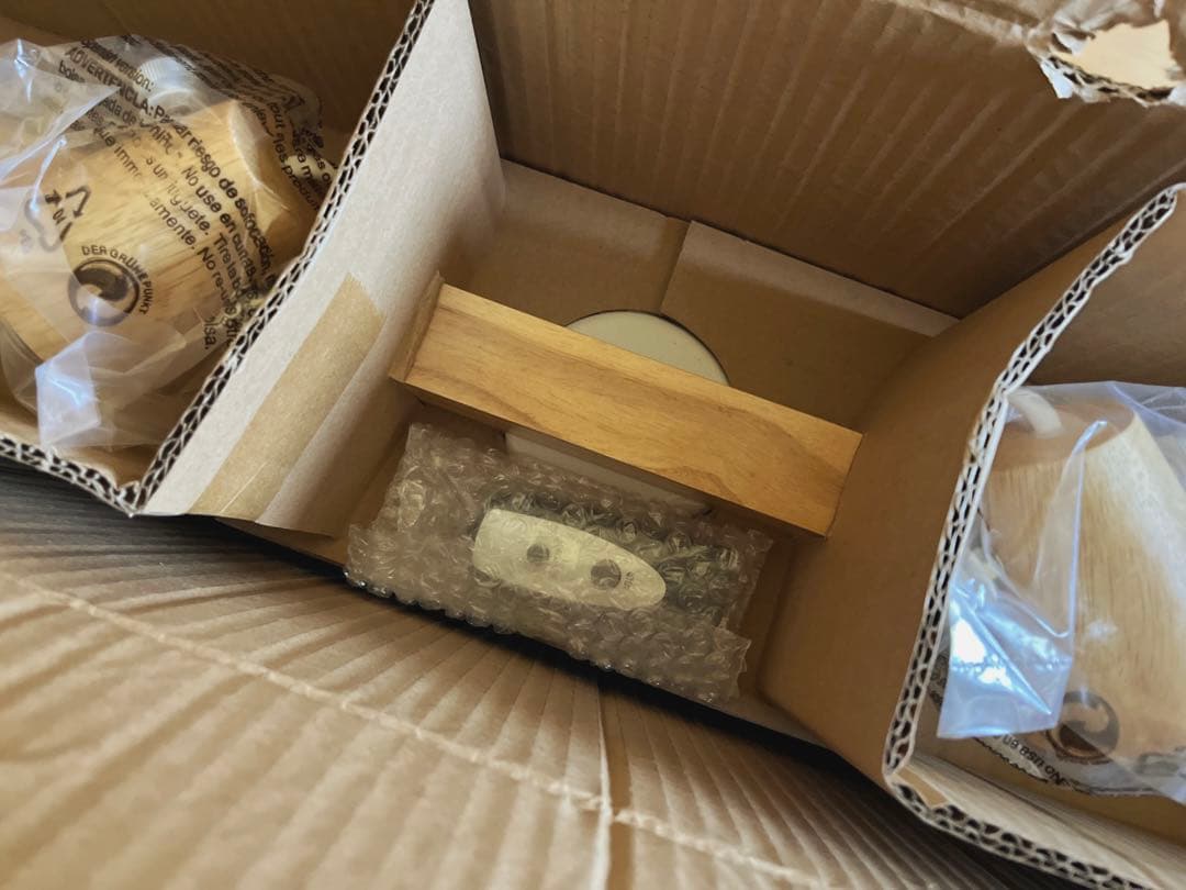 新品未使用　lowya ジャスミーナ　シーリングライト　4灯