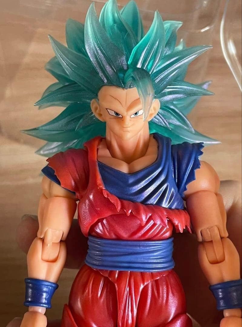 絶版品！スーパーサイヤ人3 孫悟空 s.h.figuarts サイズ