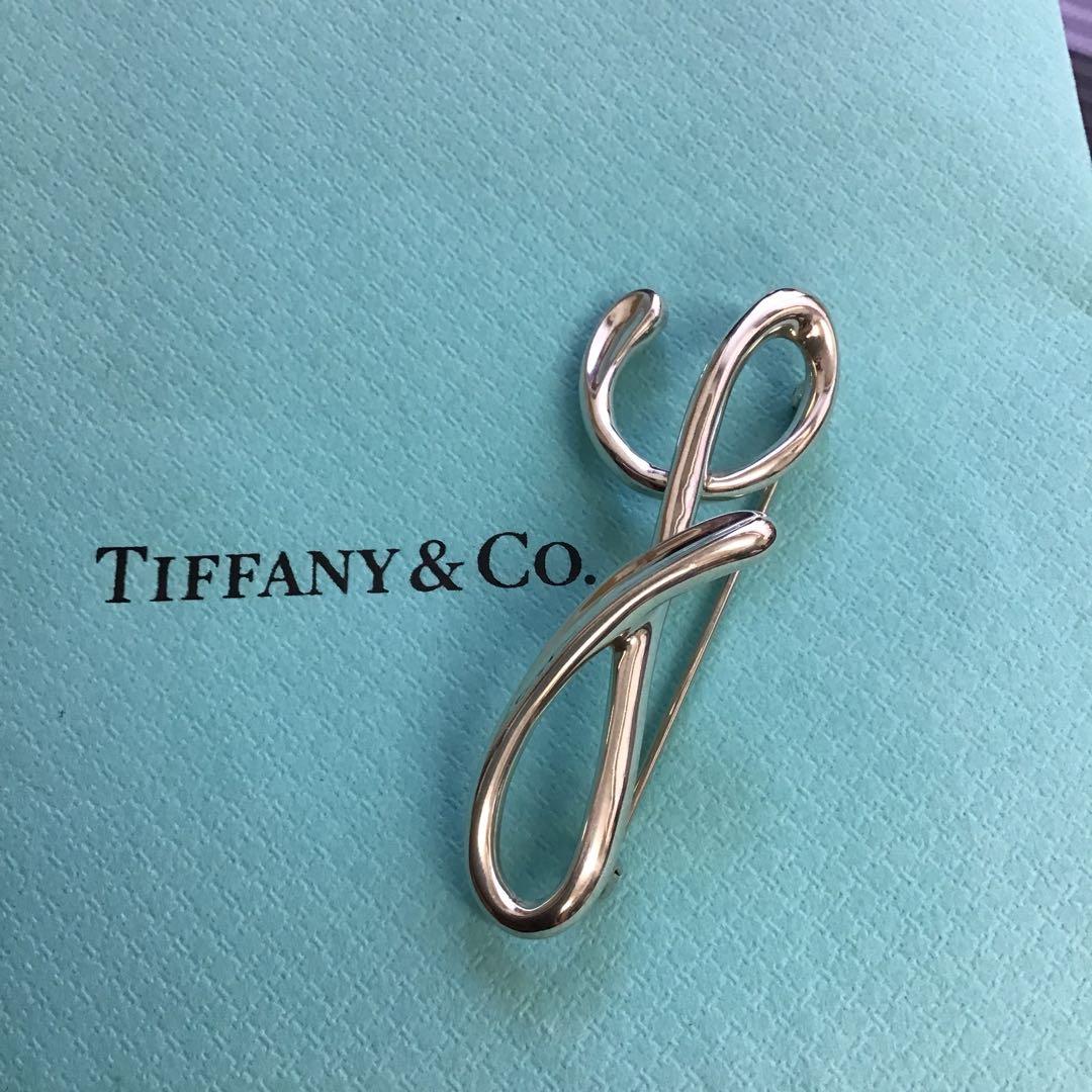 ❣️ティファニーTiffany & Co.❣️シルバーブローチ　イニシャル　Y