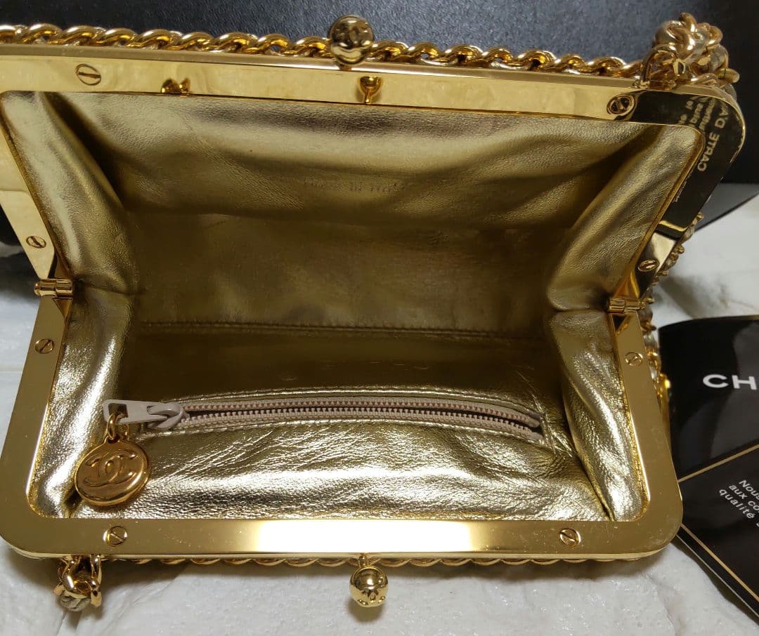 シャネル マトラッセ ラムスキン チェーンショルダーバッグ がま口 ゴールド