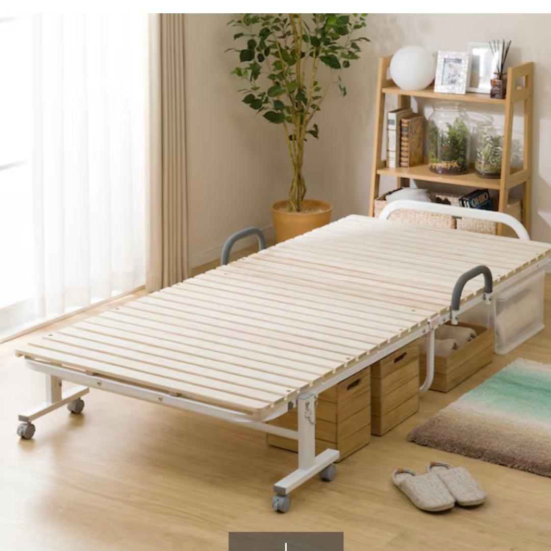 折りたたみベッド キャスター付き　ニトリ　シングル