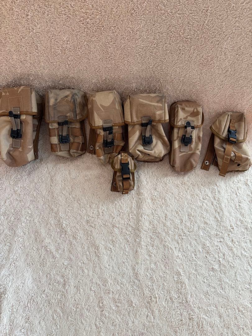 イギリス軍　砂漠迷彩DPM タクティカルベスト（ポーチ 7個付き）