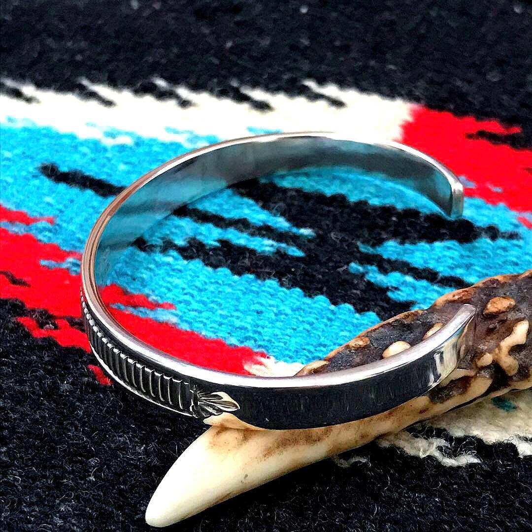 Indian Jewelry ブルースモーガン　　　シルバーバングル　　③