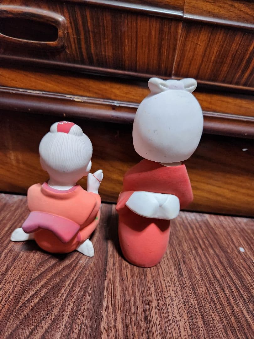 おまとめ★市松人形花柄着物&周りに飾る日本人形10体&コケシ２体。