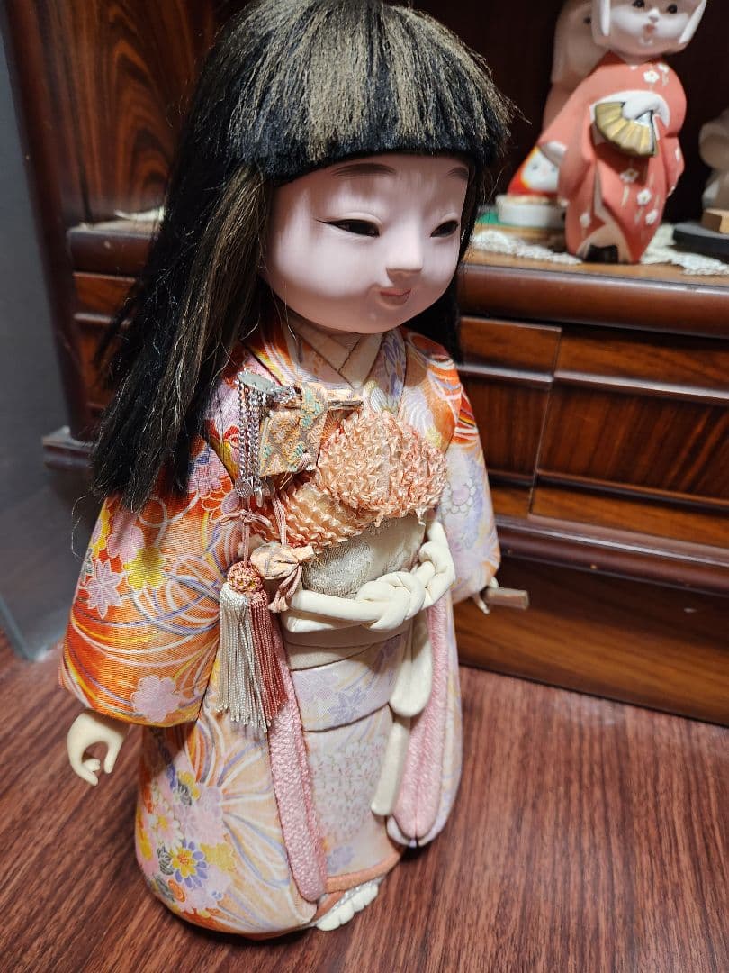 おまとめ★市松人形花柄着物&周りに飾る日本人形10体&コケシ２体。