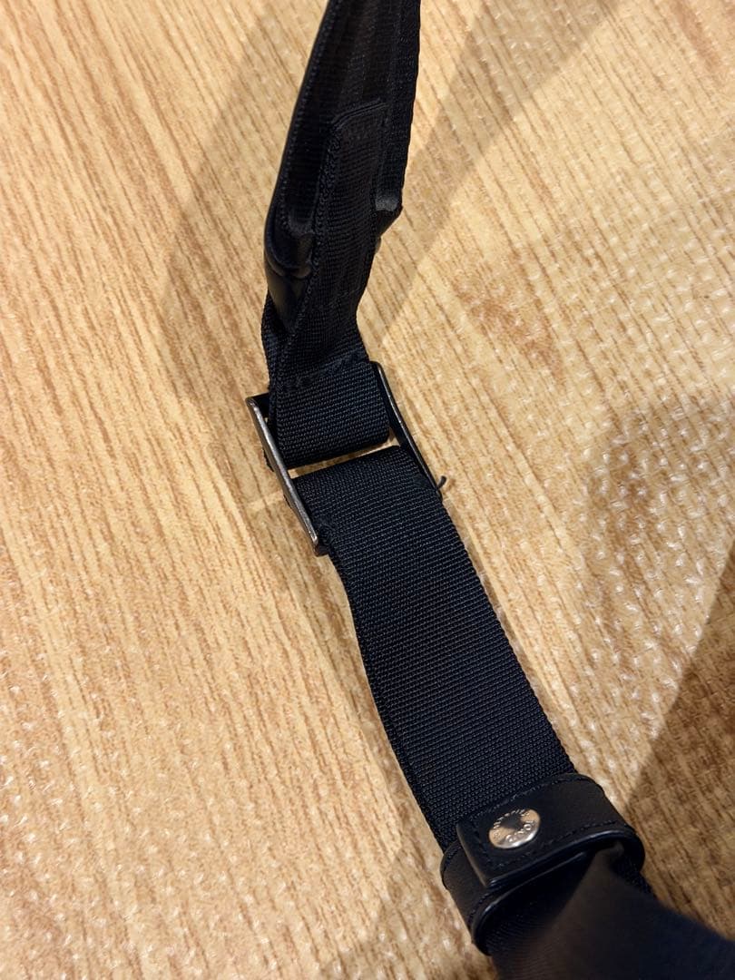 FlathorityのオイルミーリングPCリュック(M) 16インチ可能