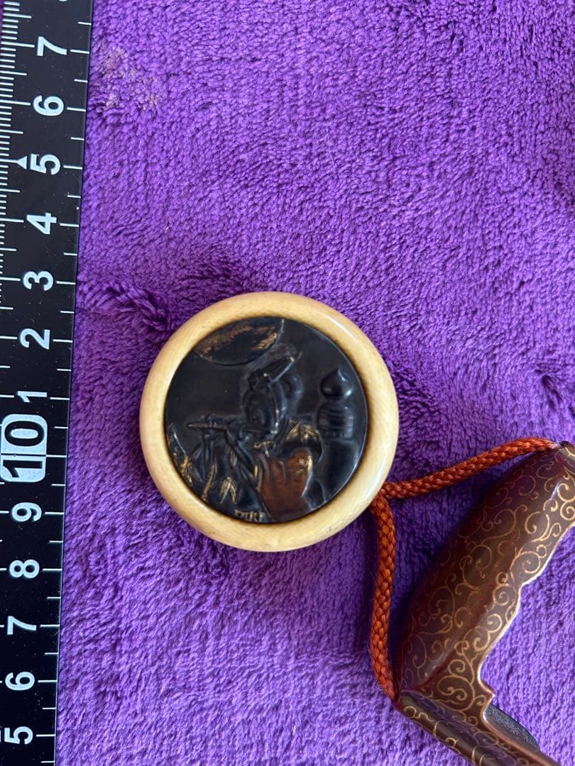 印籠 カバー付き 根付 薬入れ 小物入れ