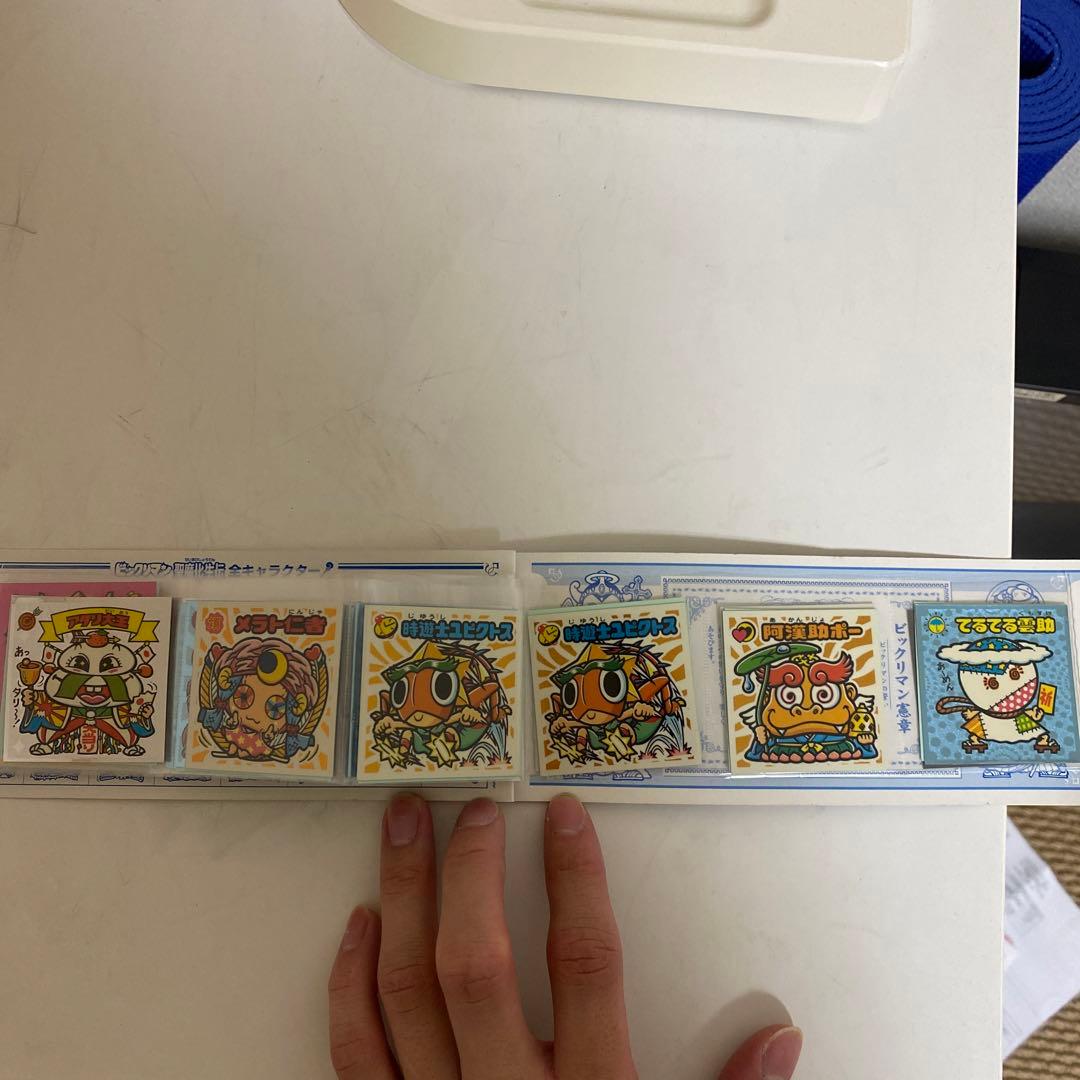 ビックリマンカードケースとシール