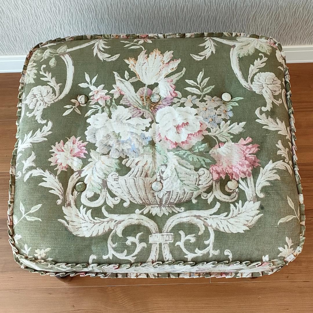 カリモク　オットマン　コロニアル　フリージアグリーン　スツール