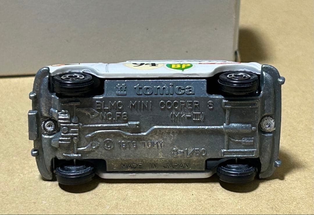 トミカ ミニクーパー トラフィック イベント特注モデル