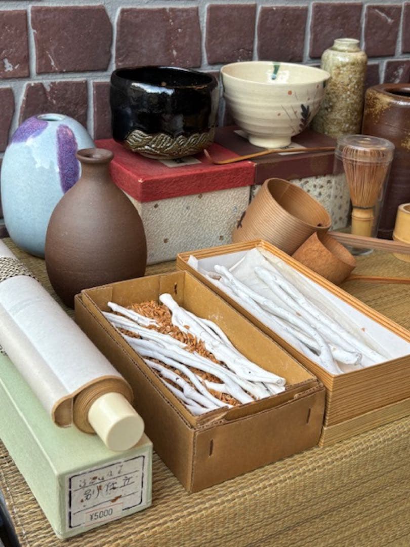 茶道具銅水注銅薬缶水指花籠織部焼黒楽茶碗備前焼花器徳利漆器三木町棚覚々斎好江岑棚