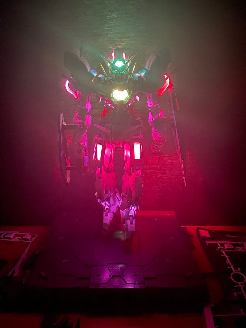 PG 1/60 エクシア　LEDユニット付き　ガンプラ　パーフェクトグレード