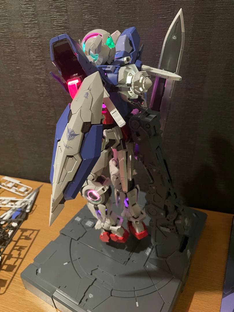 PG 1/60 エクシア　LEDユニット付き　ガンプラ　パーフェクトグレード