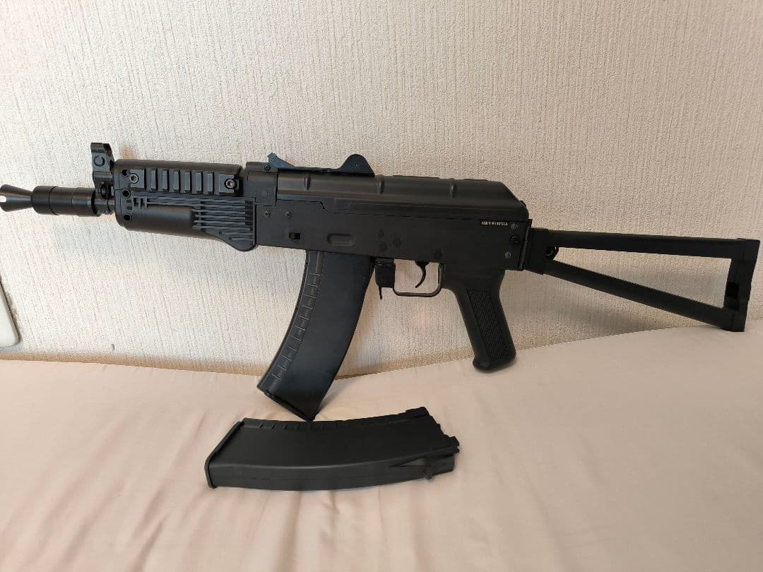 美品◯東京マルイ電動ガンLIGHT PROライトプロAK74U予備マガジン付き