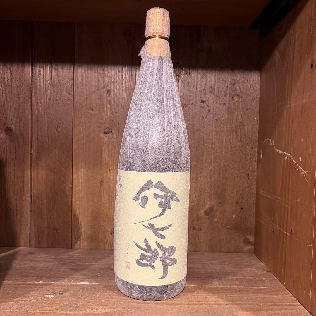 伊七郎 いひちろう 本格焼酎 1800ml 未開封 1本