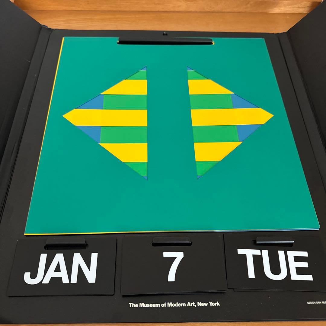 ニューヨーク　MOMAで購入　カレンダー