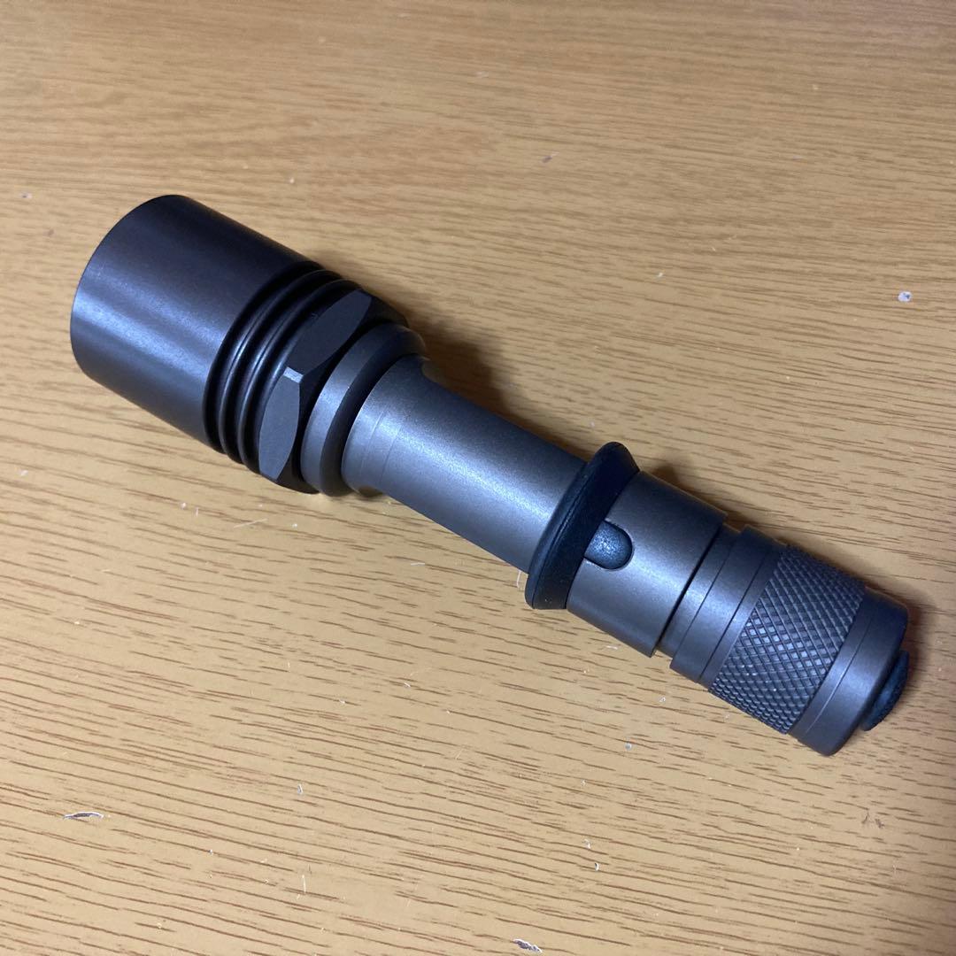 個人装備 SUREFIRE M2 CENTURION