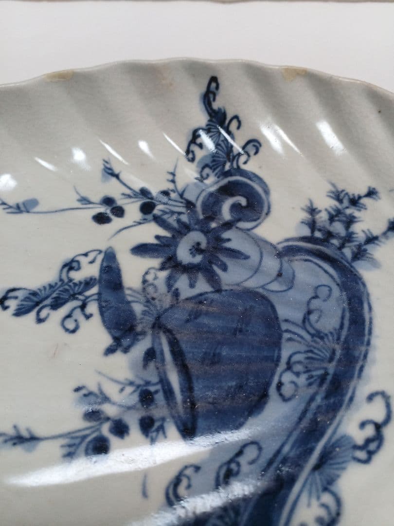 骨董　貝形皿　染付　正化年製　貫入