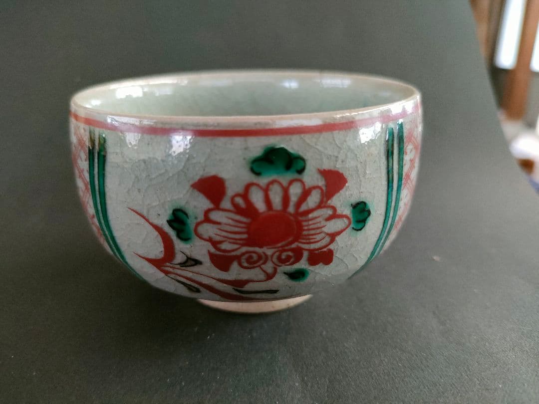 ●【京焼 清水焼】色絵花文 茶碗 貫入釉 窯印あり 抹茶碗 作家物 骨董 茶道具