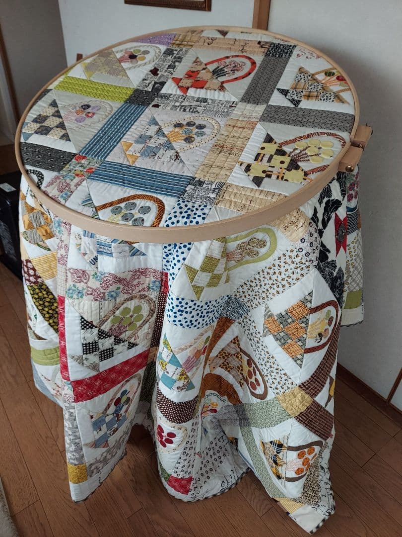 ヒンターバーグデザイン社キルティングフープ　特大　直径75㎝　新品未使用