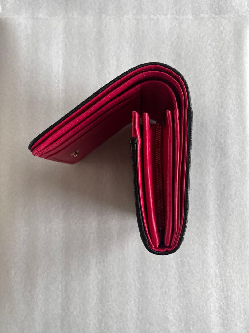 【未使用】PINKY&DIANNE キルティング 二つ折り財布 ブラック