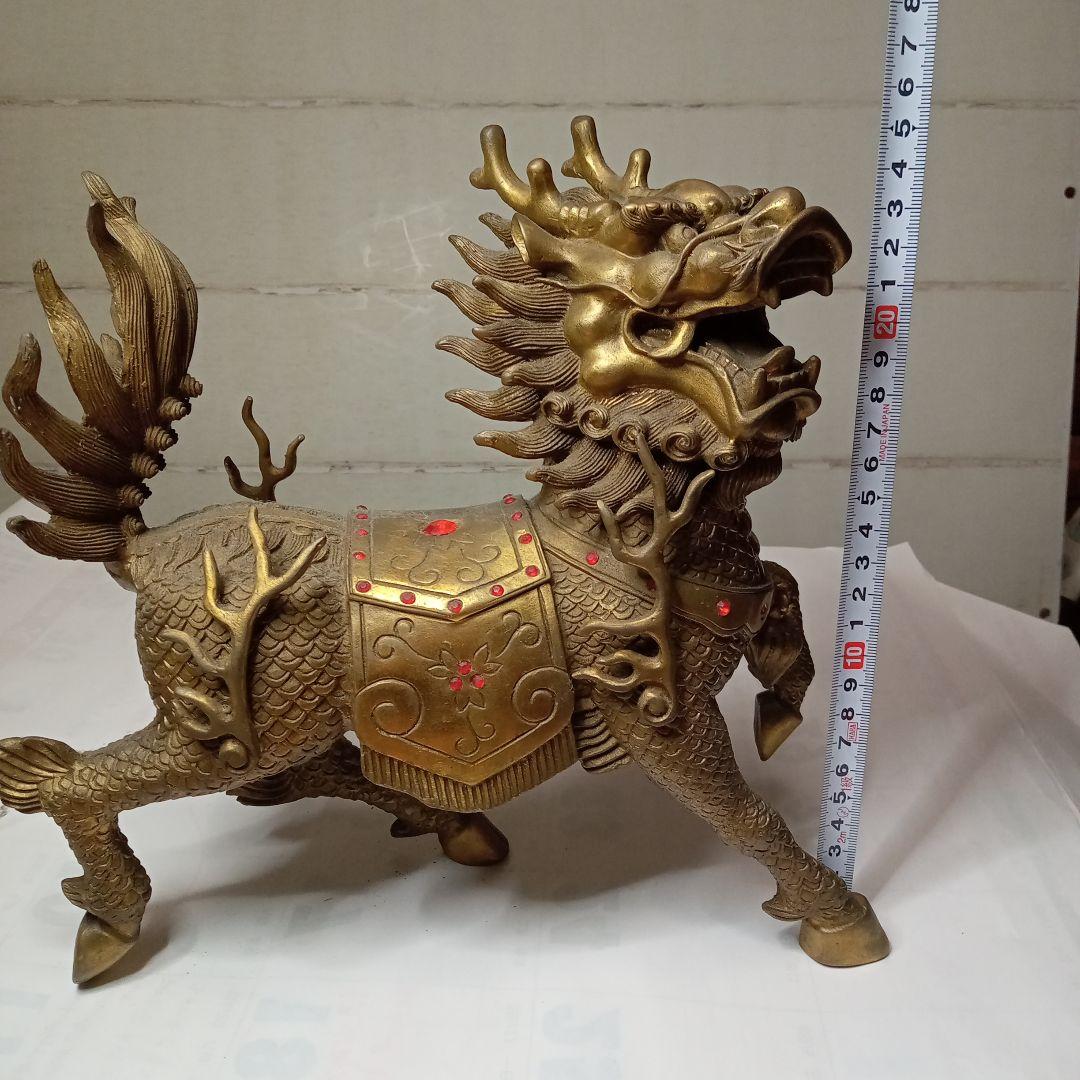 真鍮色の獅子像 金属製