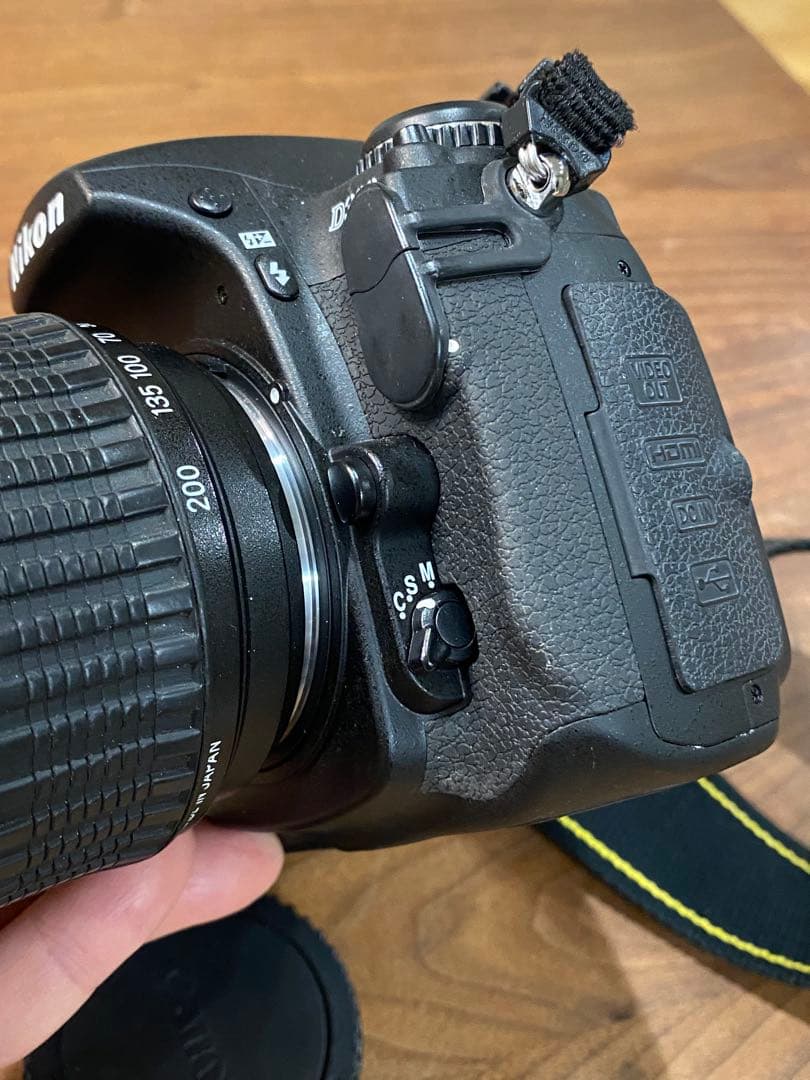 Nikon D300 デジタル一眼　タムロン　18-200 レンズ付　動作品