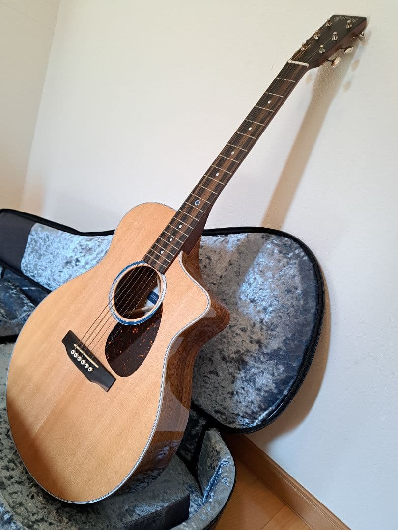 Martin SC-13E-1 エレアコ　美品ですが不要になりました ネック可変