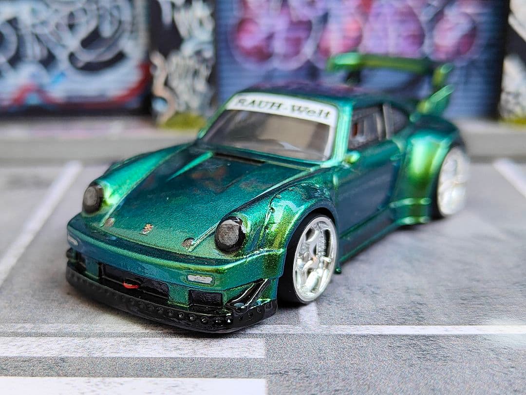 ホットウィールカスタム ポルシェ RWB マジョーラ緑 ✩深リム☆トミカ改造