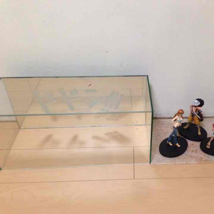 ☆ガラス フィギュアケース☆ 制作致します。