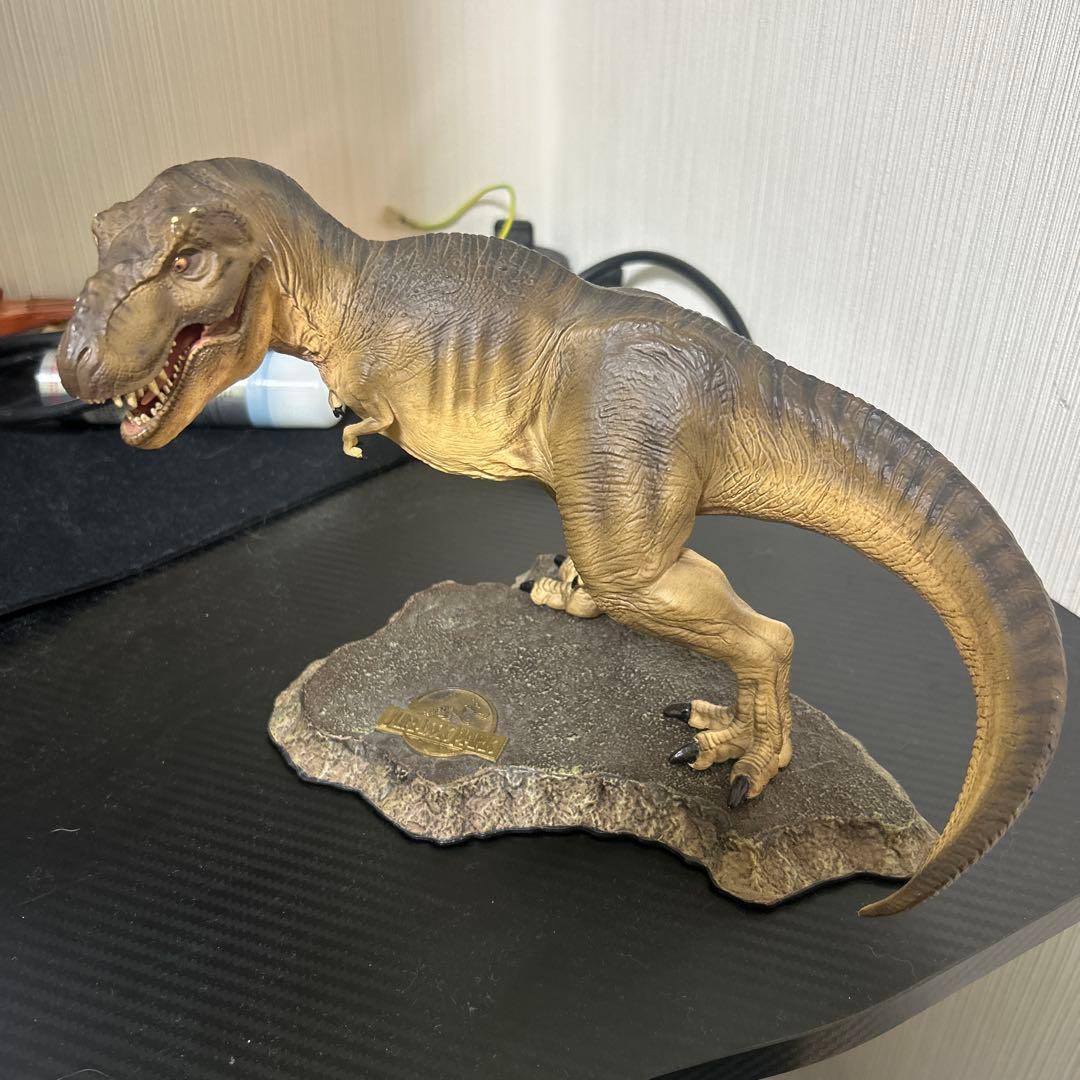 プライム1スタジオ　ジュラシックパーク　ディラノサウルスフィギュア